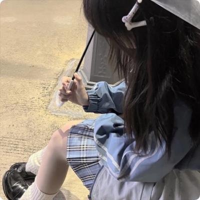 空罐少女